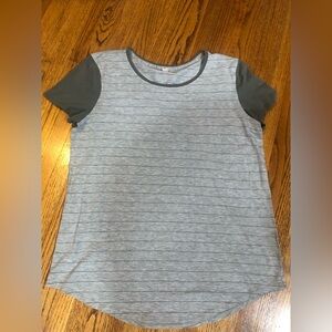 Lululemon Army Green/Gray Top Sz 8